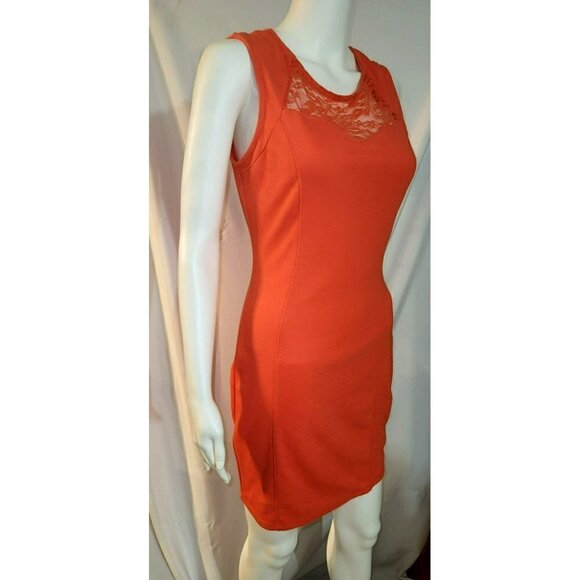 Soprano Bodycon Pink Grapefruit Dress w/ Lace- Size Medium - Picture 2 of 9